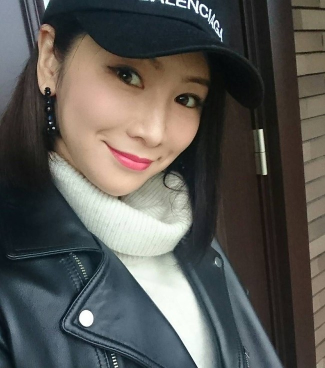 Tak terlihat tanda-tanda penuaan berarti pada ibu dua anak ini. Foto: Instagram Masako Mizutani