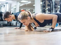 10 Gerakan untuk Mengencangkan Payudara secara Alami Tanpa Operasi