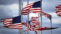 Angin kencang dan suhu udara yang dingin melanda kawasan Washington, DC pada Jumat (2/3) waktu setempat. Badai musim dingin ini diperkirakan akan meningkat pada Sabtu (3/3) pagi waktu setempat. (Foto: AFP)