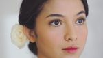 Seperti Meghan, 5 Artis Ini Cantik Bermakeup Natural saat Nikah