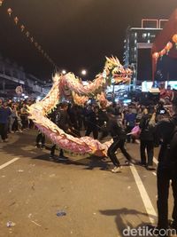 Intip, Barongsai 118 Meter Ramaikan Cap Go Meh Pontianak 