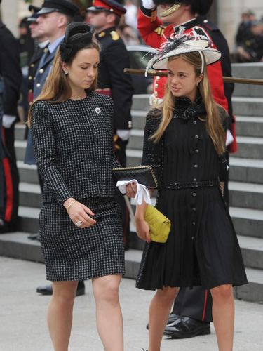 Lady Amelia dan kakaknya, Lady Marnia. 