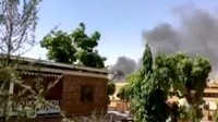 Di waktu bersamaan, bom meledak di dekat markas besar militer Burkina Faso dan pusat kebudayaan Prancis, sekitar 1 kilometer dari lokasi serangan penembakan. (Foto: Reuters)