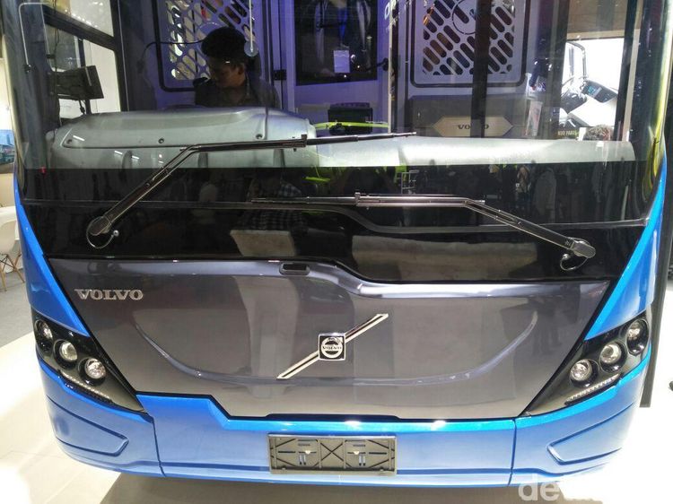 Masyarakat Jakarta Segera Nikmati Bus TransJakarta dari Swedia