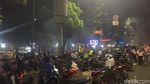 Penuh Sesak Pedagang Sate Taichan di Trotoar Senayan yang akan Ditata