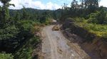 Tembus Hutan dan Bukit, Jalan Trans Papua Barat Sudah Tersambung