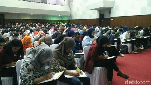 Suasana psikotes Transmedia Digital Development Program di Yogyakarta hari ini. 
