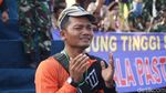 6 Jam Mendayung Taklukkan Selat Sunda, Para Prajurit Tiba di Merak