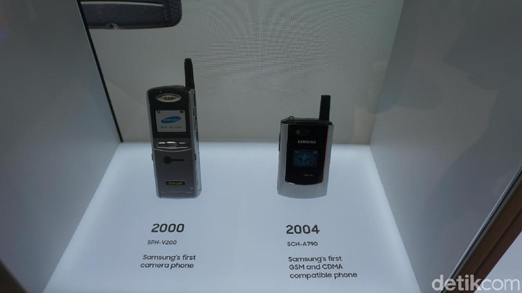 Deretan Ponsel Samsung dari Zaman Culun Sampai Kekinian