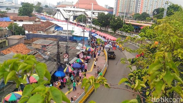  Jalan Jatibaru Tanah Abang ditutup pada pukul 08.00-15.00 WIB