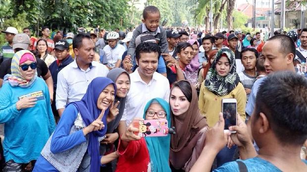 Di CFD Darmo, Emil menerima keluhan pedagang