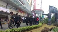 Jelang Acara Cap Go Meh Glodok, Lalin Jalan Hayam Wuruk Macet