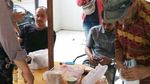 Foto: Ian Si Bule Luntang-lantung Saat Dibawa ke Imigrasi