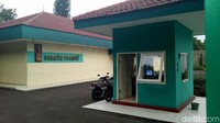 Saat itu, seorang office boy bernama Endang (37) mendengar suara diduga ledakan (Foto: Seysha Desnikia/detikcom)