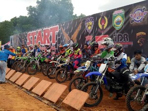 Ratusan Crosser Berpartisipasi dalam Kejuaraan Grasstrack di Palembang