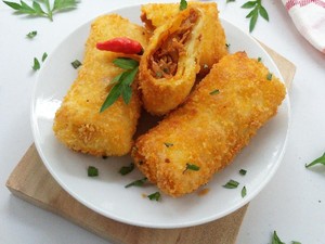 Butuh Camilan? Yuk, Bikin Sendiri Risoles Mayo yang Gurih Hangat