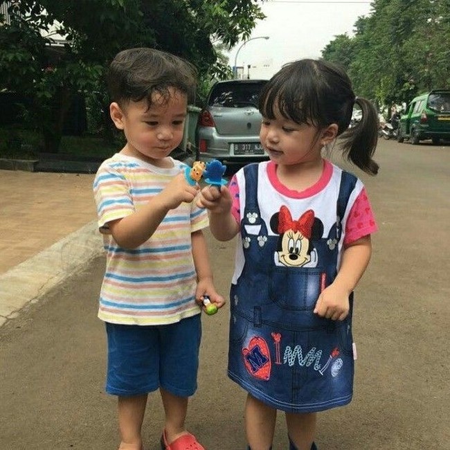 Lucunya Rafathar dan Gempita Makan Bareng hingga Aksi Agus Yudhoyono Cicip Makanan Enak