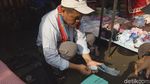 Melihat Mang Ade Sulap e-KTP Rusak dengan Alat Sederhana