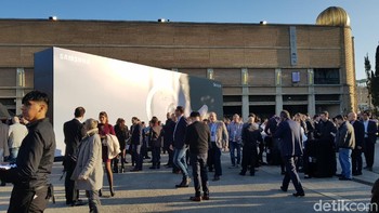 Sedikit berbeda dari sebelumnya, Samsung mengemas acara Galaxy Unpacked 2018 yang digelar di Fira Montjuic, Barcelona, Spanyol tersebut dengan nuansa yang tidak terlalu formal. Foto: detikINET/Rachmatunnisa