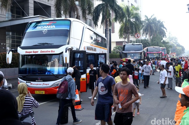 Terpopuler: Mudik Didenda Rp 100 Juta, Trik Bus Mengantar Pemudik