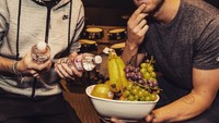 Calvin Harris juga kini lebih banyak mengonsumsi buah-buahan. (Foto: instagram/CalvinHarris)