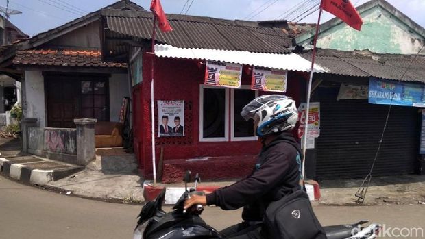Posko PDIP di Sukabumi Dirusak Gerombolan Bermotor