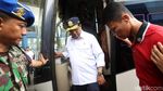 Melihat Aksi Budi Karya Blusukan di Terminal Bus Terbesar se-ASEAN