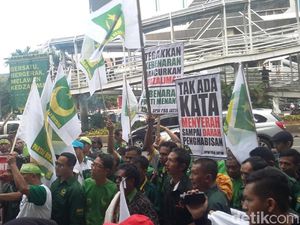 Jelang Sidang Putusan, Massa PBB Mulai Datangi Bawaslu