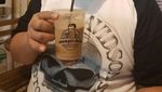 Wah Asyiknya! Doyan Makan Indro Warkop Selalu Berpose dengan Makanan