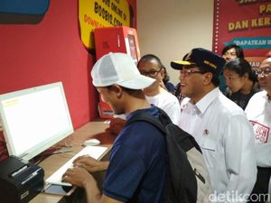 Budi Karya Jajal Beli Tiket Online di Terminal Bus Terbesar se-ASEAN