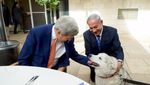 Kesedihan PM Israel Saat Anjing Kesayangannya Mati