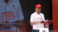 Asman Abnur memberikan sambutan.