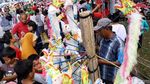 Cap Go Meh, Mainan Barongsai Laris Manis