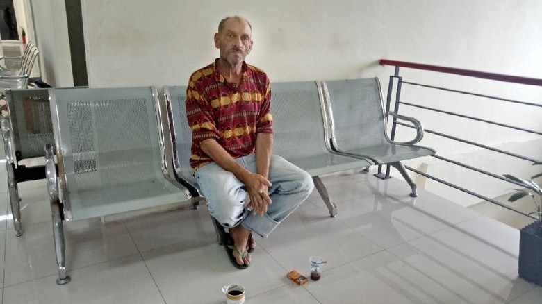 Ian Bule Inggris: Saya Tak Telantar, Masih Punya Gaji Pensiun Ian Bule Inggris: Saya Tak Telantar, Masih Punya Gaji Pensiun
