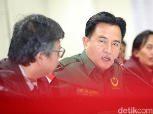 Yusril: Siapa yang Tidak Taat pada Ulama?