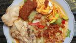 Intip Lontong Cap Go Meh Bertopping Komplet Racikan Netizen