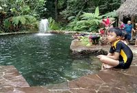 Ada sumber mata air cantik juga (Ardian/detikTravel) 