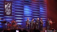 Konser Candra Darusman menjadi bagian dari rilisnya album Detik Waktu.  Foto: Hanif Hawari/ detikHOT