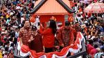 Gaya Puan Naik Kapal Cheng Ho Arungi Lautan Manusia Saat Cap Go Meh