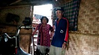 Rosul hanya tinggal berdua bersama Simah. Hingga kini, suami-istri itu belum dikaruniai anak. Impian dia bisa membangun rumah yang laik huni. Sebelum tinggal di rumah gubuk, Rosul sempat menumpang di rumah adik iparnya selama satu tahun. Namun, Rosul dan Simah terpaksa pindah lantaran rumah adik iparnya penuh.