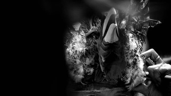 Di saat itu bayangan yang jatuh akan tampil lebih menarik. Foto: Raditya Patria