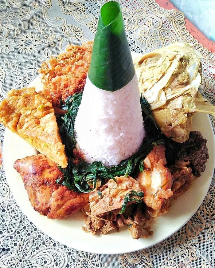 Amboi, Lamaknyo Nasi Padang Pilihan Netizen untuk Makan 