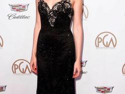 Kecantikan Gal Gadot di Piala Oscar Bikin Netizen Terkesima