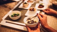Ada 3-couse dinner yang akan dinikmati saat makan malam Oscar. Kami senang memberikan tamu banyak pilihan sehingga mereka bisa menikmati makanan favorit sambil berbincang-bincang, ujar tim wpcatering. Foto: Instagram wpcatering