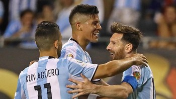 Puncaknya, Argentina menempati urutan pertama paling banyak dibicarakan di Twitter. Menurut kalian bagaimana?. Foto: Ryan Pierse/Getty Images