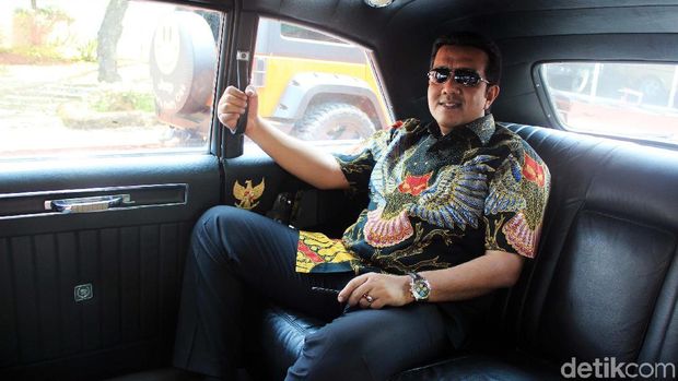 Jimmy di mobil Sukarno