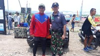 Budi yang memegang nomor peserta 215 ini mencapai garis finish sekitar pukul 07.00 WIB. (Foto: Dok. Istimewa)