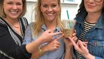 Ini 8 Kisah Kocak Selebriti Hollywood yang Namanya Salah Ditulis Barista Starbucks