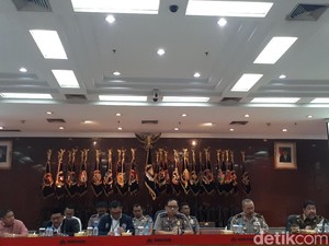 Polri Tak Segan Tindak Tokoh Politik Jika Terlibat Penyebaran Hoax