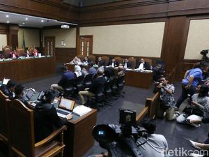 Dari 150 Juta e-KTP, Hanya Sekitar 7 Juta yang Sudah Diaktivasi